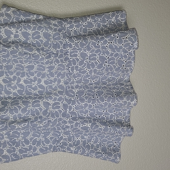 HD in Paris from Anthropologie Pia Eyelet Sleeveless Top - Picture 4 of 8